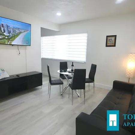 251 Airport/Top House Apartments Miami Exterior photo