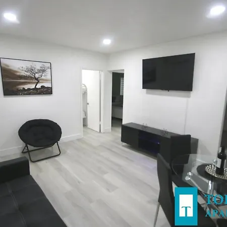 251 Airport/Top House Apartments Miami Exterior photo